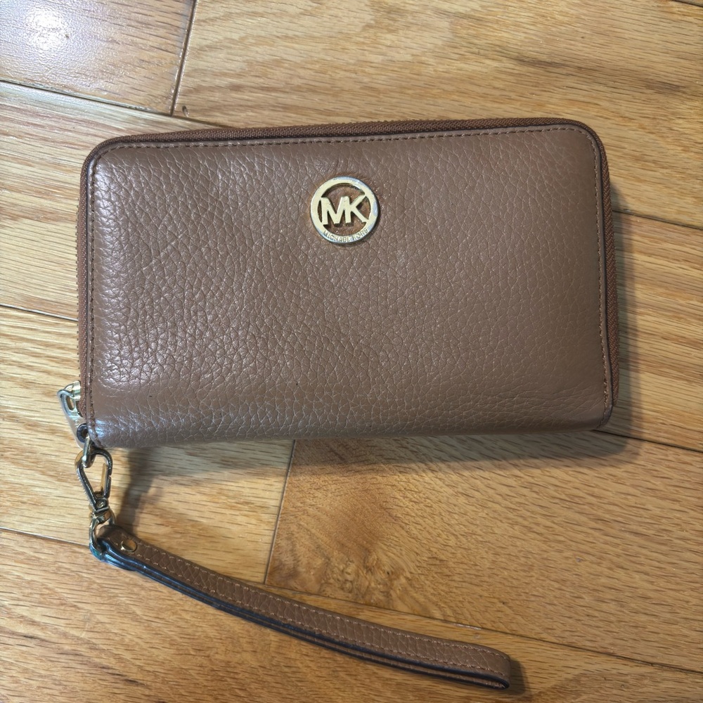 Michael Kors Brown Leather Wristlet